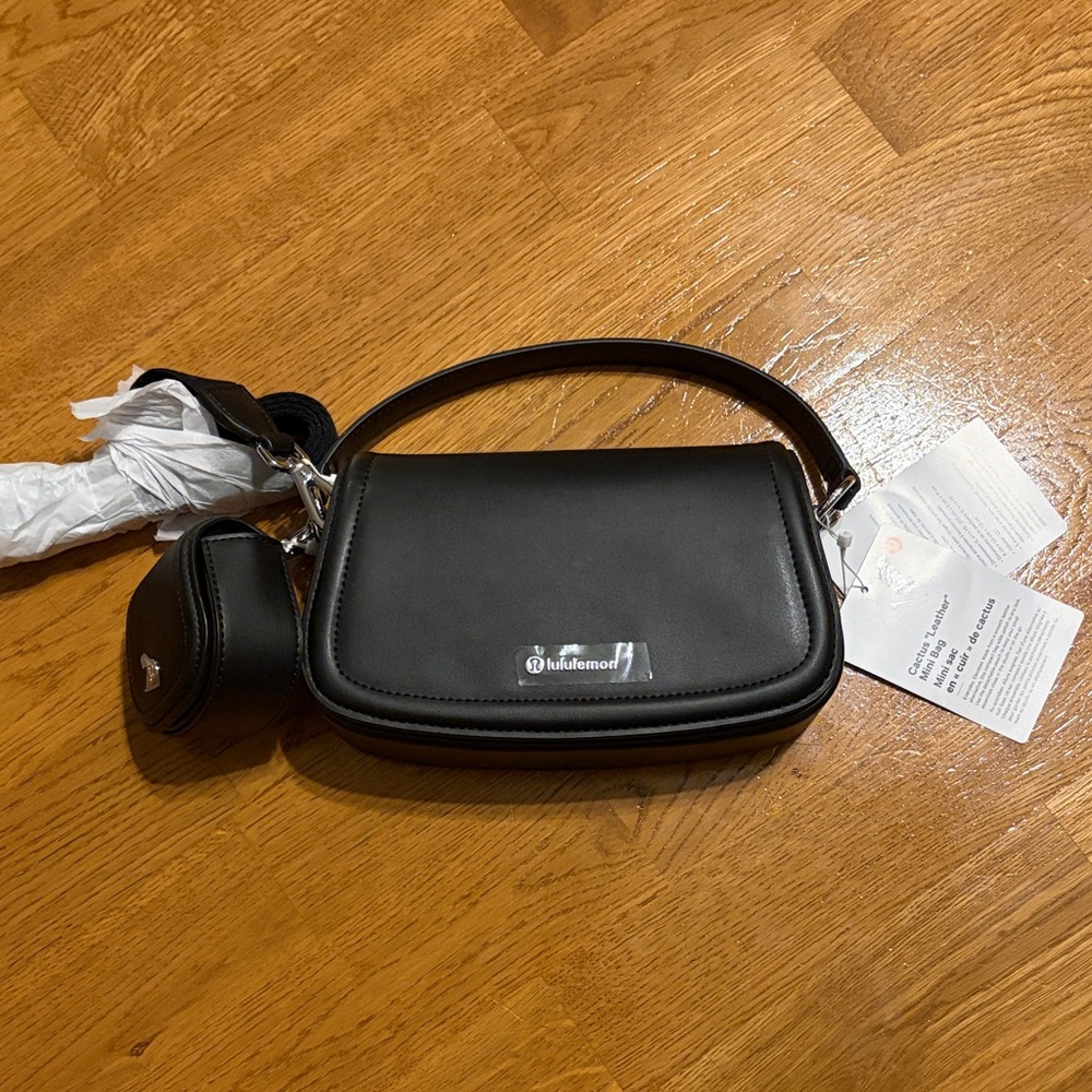 LULULEMON CACTUS LEATHER MINI Bag